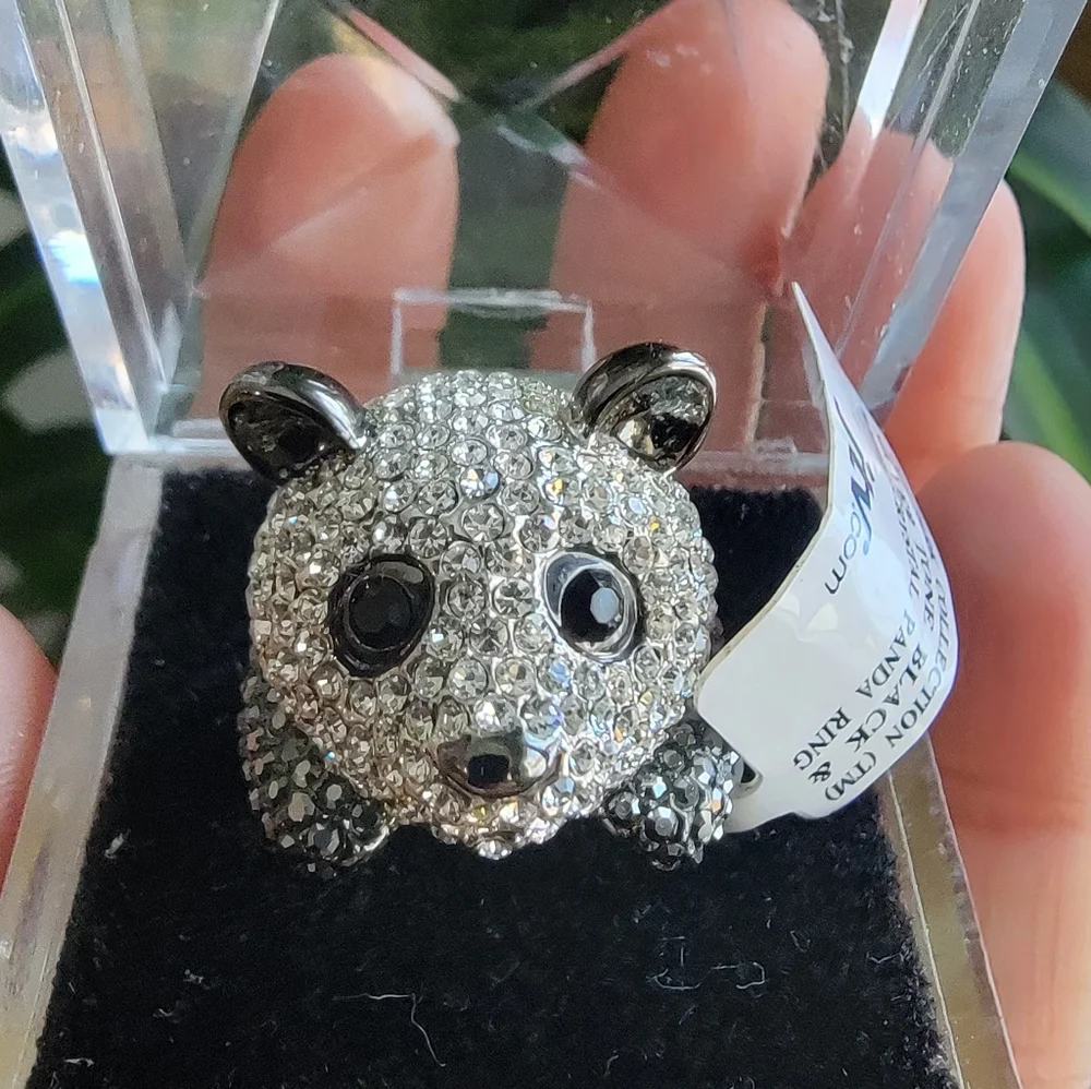 OFF PARK COLLECTION Silver Tone Black & White Crystal Panda Ring Size 9. - Picture 2 of 7